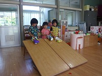 製作した車を走らせます