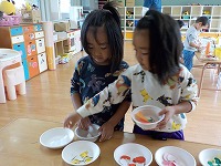 今日の製作はピザです