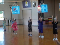 夏まつり踊り　すみれ組