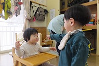 おやつを食べる準備