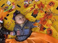 ハロウィン撮影をしている