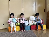 友達と遊んでいる