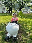 ねこさんにのってるよー
