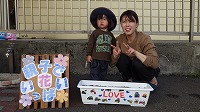 お母さんと男の子の笑顔