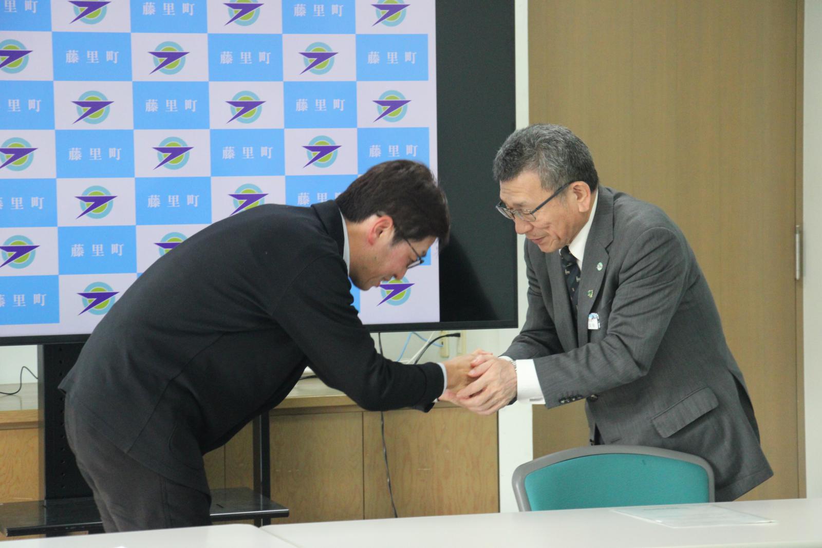 藤里町DXフェロー委嘱状交付式