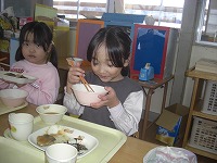 給食女の子１