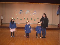 誕生児紹介　園長先生