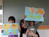 僕たちの作品はこれ！と見せています
