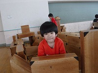 ピカチュウになって遊んでいます