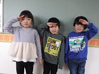 頑張ります（敬礼）