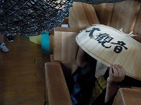 ぬっぺらぼうになりきる子ども