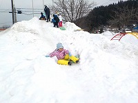 雪遊び２