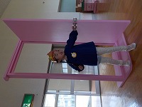 ドアから入場