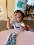 スプーンを使って