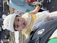 戸外で過ごす子ども