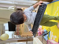 パソコンに興味津々