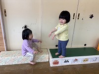 一緒に遊んでいるところ